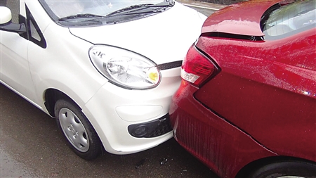 追尾事故现场 渝北交巡警支队供图