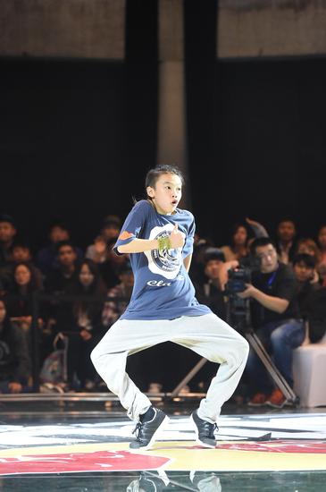 2015BOOGIE街舞挑战赛上海滩上演巅峰对决