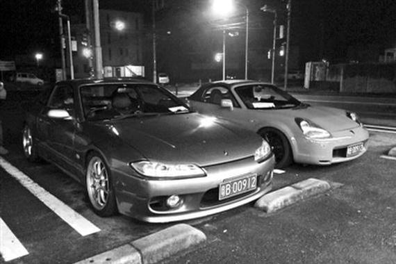 日本出现深圳牌照汽车 车主称只是装饰品