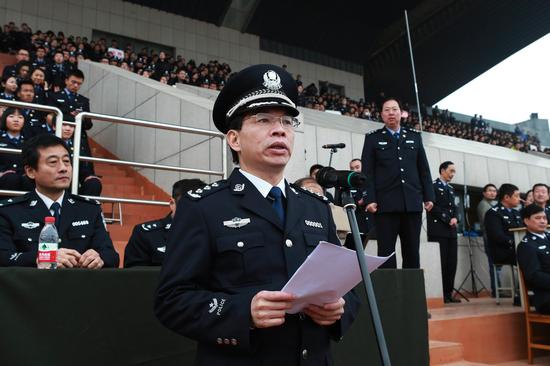 许甘露出席河南警察学院2015年警训汇报暨新生开学典礼