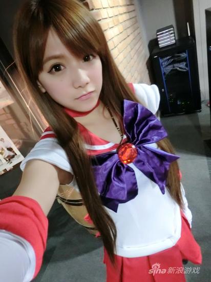 最想娶回家的电玩女神 台湾虎牙妹化身美少女