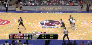 动图-哈德森cba生涯第5000分 郭少抢断不贪功_cba_新浪竞技风暴_新浪