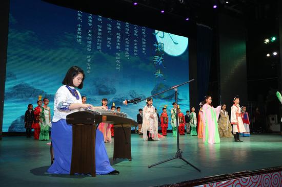 2015年北京中小学外国学生汉语节诗文朗诵大