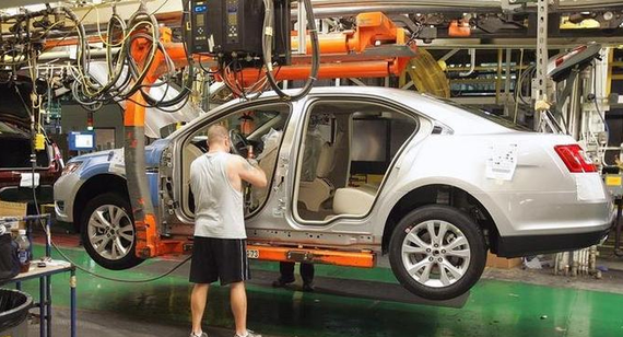 福特4车将移出美国 金牛座或仅在华生产_新浪