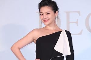 ǰŮ�Ѵ�SΪ�������ģ�ף������������