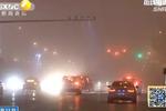 榆林再遇大霧鎖城 機(jī)場滯留500多名旅客