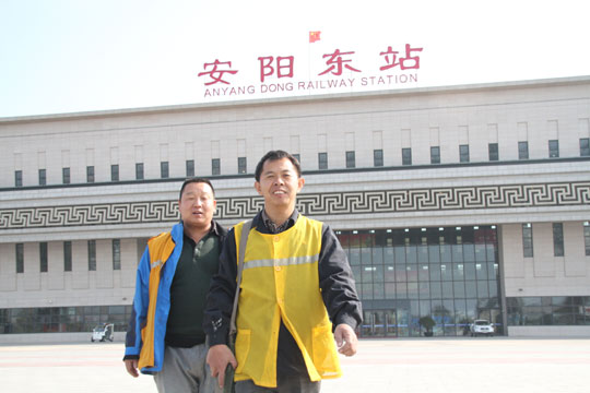 關書林到安陽東站巡視檢查設備