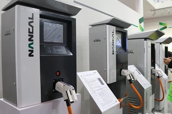 私人电动车或迎井喷 公共充电桩短板明显