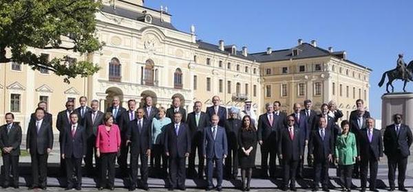 2013年圣彼得堡举行的G20峰会“全家福”。