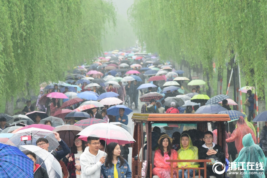 民政部:北方暴雨75人死亡失踪