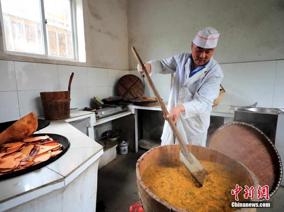 举重世界杯收官 中国队31金九破世界纪录