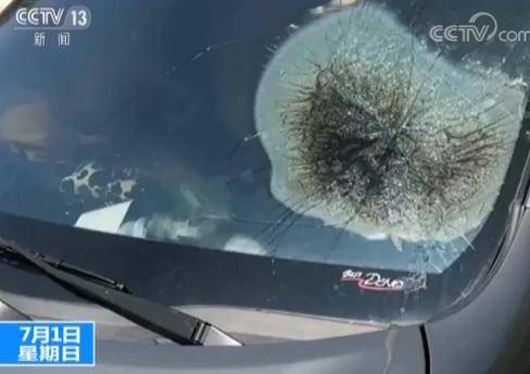 我买了一双巴黎世家什么梗