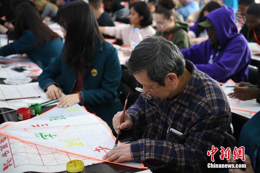 闺蜜与丈夫的秘密——在线视频与剧情揭秘