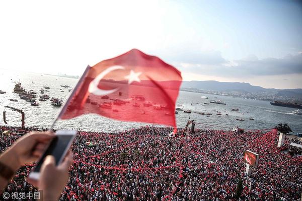 土耳其总统大选举行在即 反对党举行竞选集会