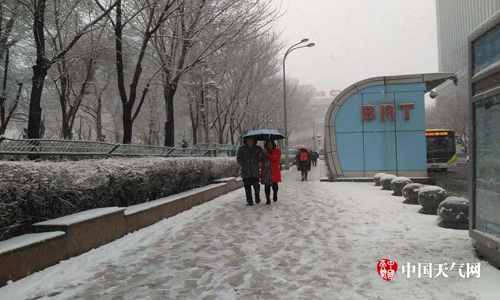国乒世乒赛选拔赛程过半 男队现黑马女队陈梦领跑