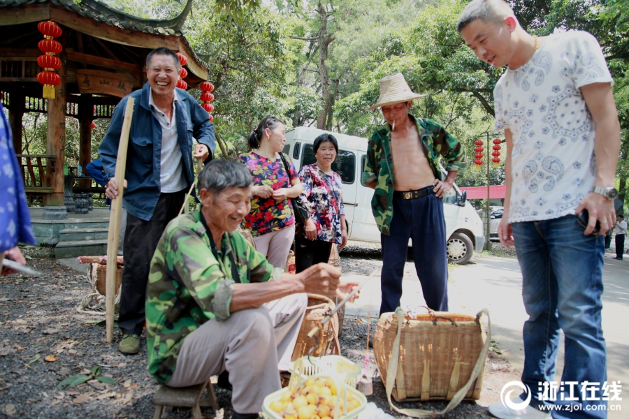 倪妮评价张震黄觉廖凡：一个暖，一个文艺