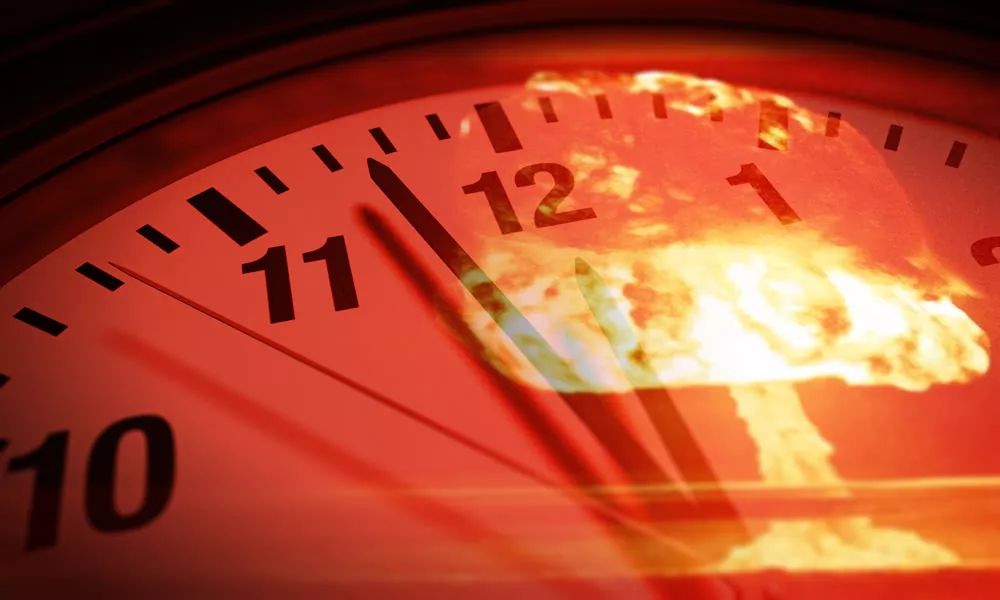 地球毁灭在即？19年“末日时钟”仅剩2分钟，离核大战最近的一次！