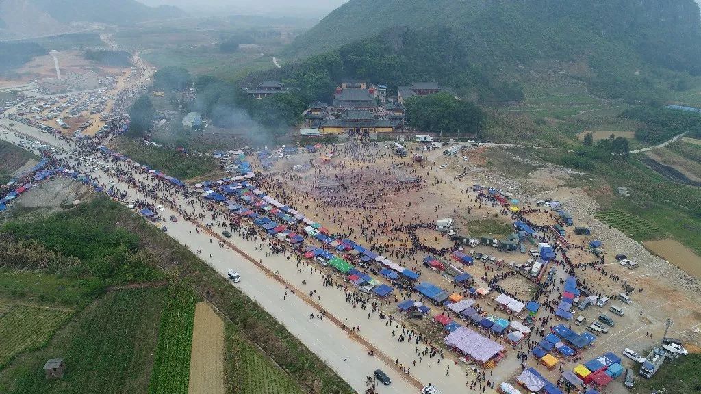 【庙会盛况】十余万人上香祈福 这波"虔诚"最值满分|庙会|开山寺|柳州
