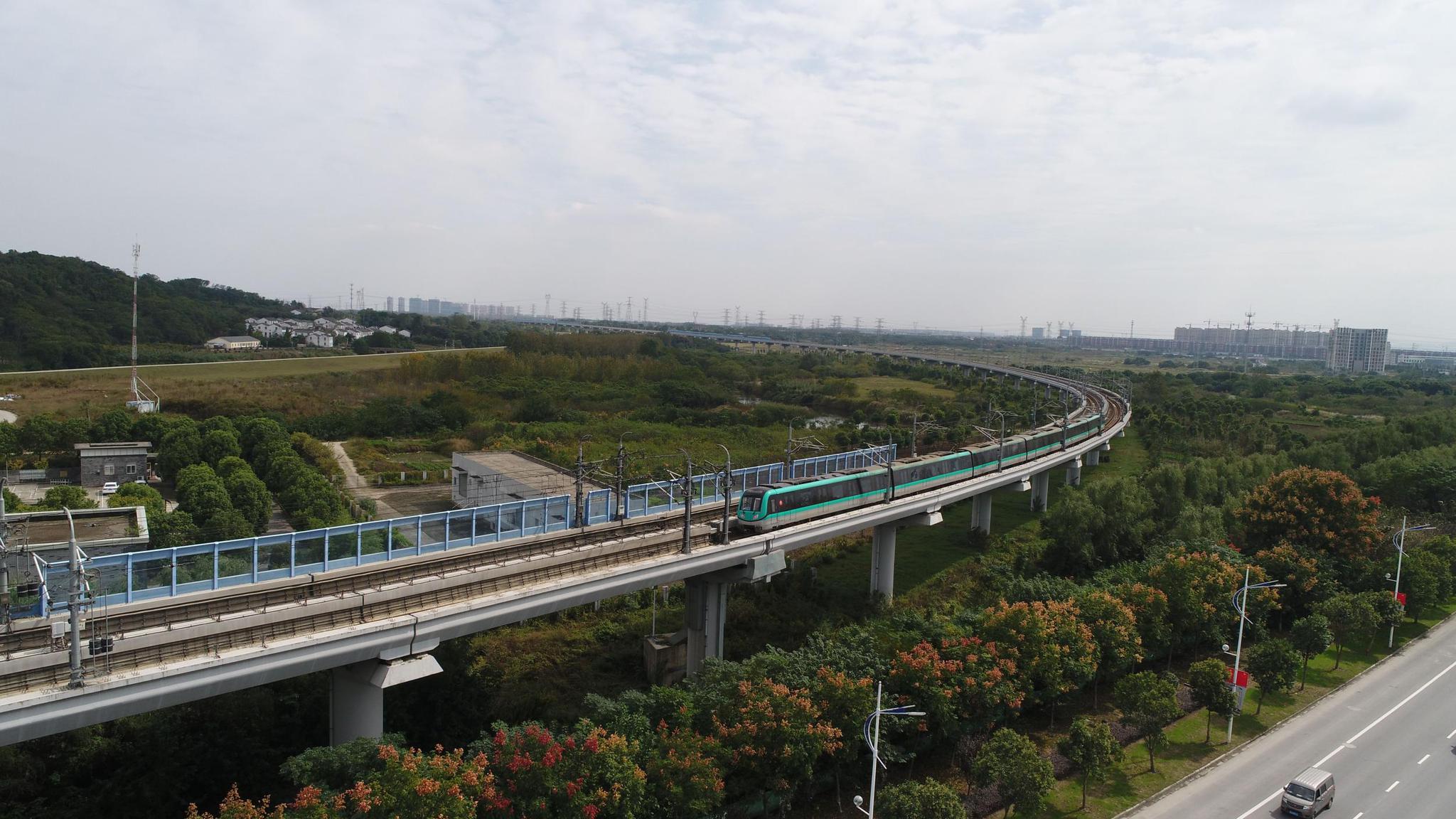 国内首创盾构直接从地面掘进,南京地铁S1线获