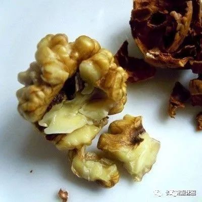 “中老年人健康零食表”新鲜出炉,嘴馋时照着吃没错!