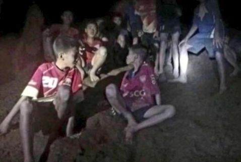 关注 | 泰国少年足球队营救还在继续 同样被困的