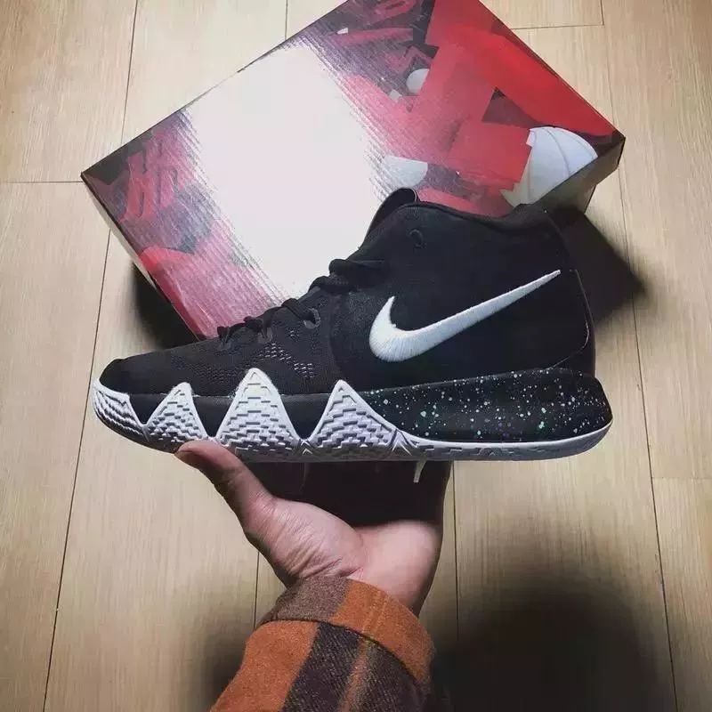 脚踝终结者:欧文4代实战篮球鞋,特惠3折!仅剩十