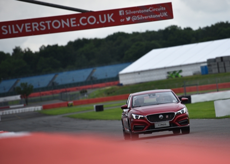 全新名爵6银石赛道版首试 挑战英国F1赛道