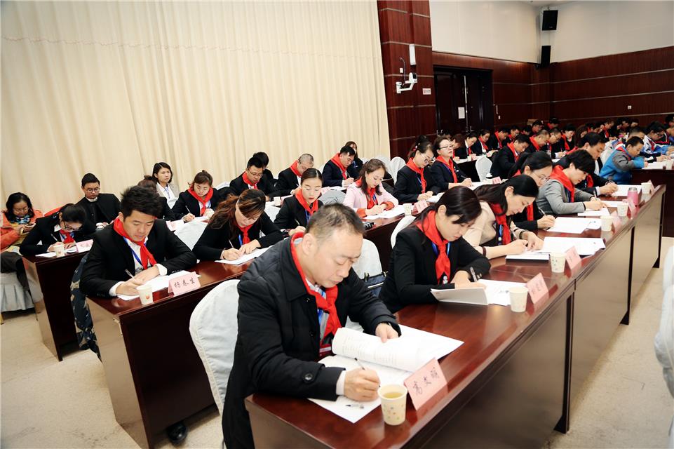 中国少年先锋队兵团第四次代表大会开幕