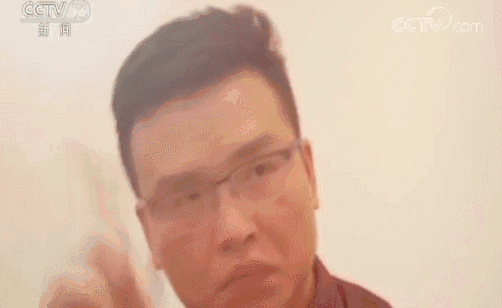 中国80后小伙霸占了BBC主页！这个最孤独的律师，让一帮被遗弃的边缘人看到了活下去的希望......