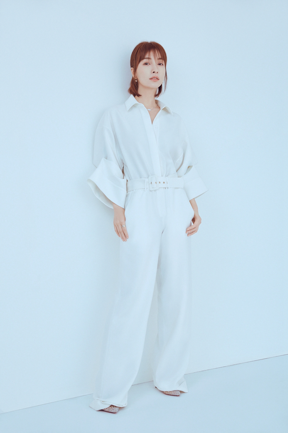 吴昕笑容甜美展现清新魅力