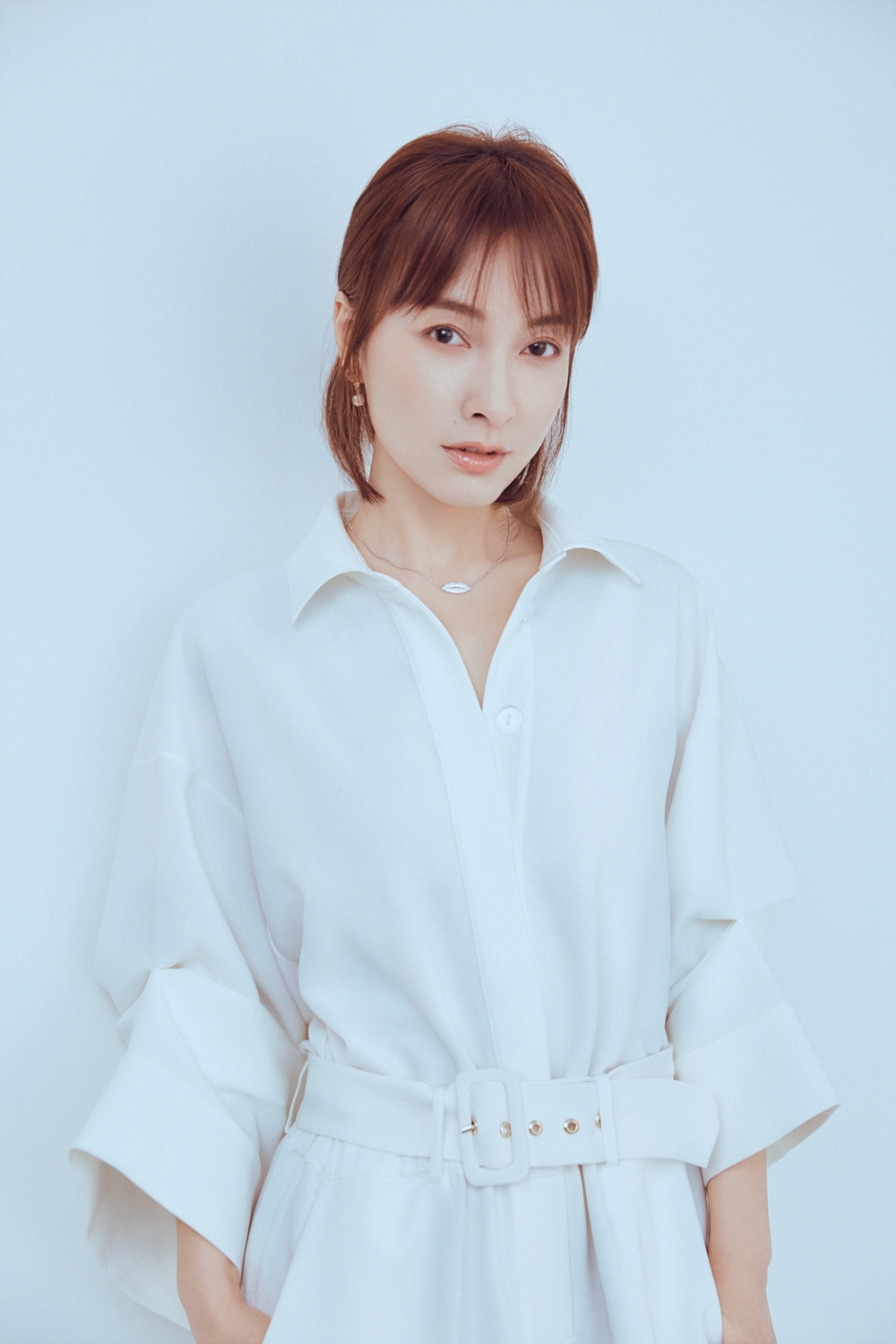 吴昕笑容甜美展现清新魅力