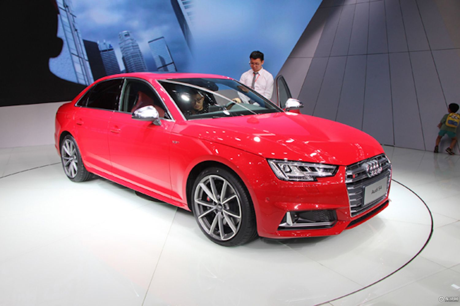 新一代奥迪S4正式上市 上市售价46.98万元