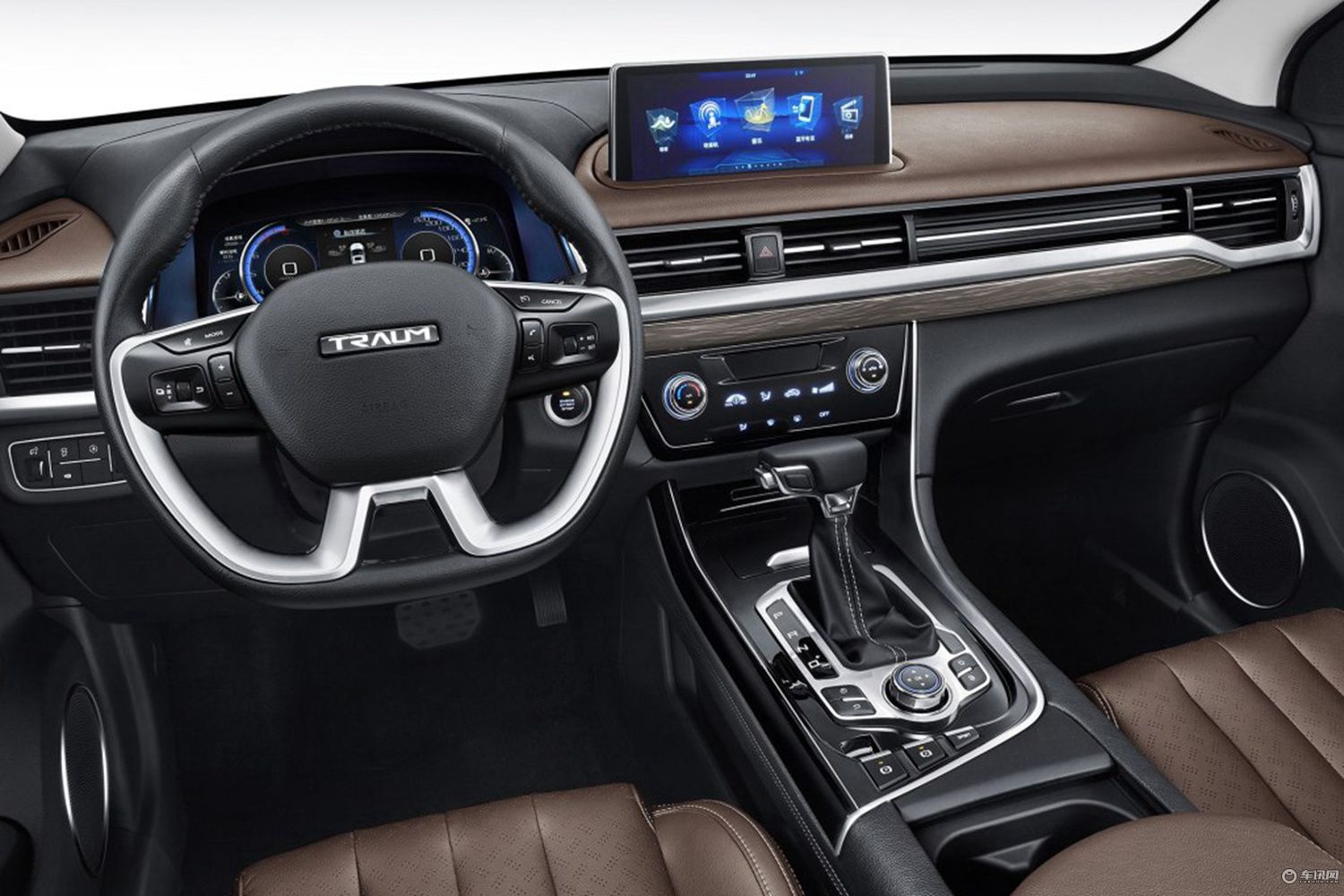 君马SEEK 5内饰官图发布 采用2+3+2座椅布局