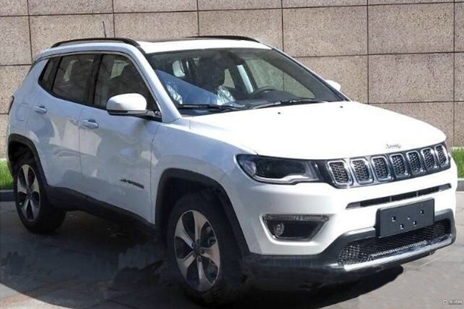 广汽菲克Jeep指南者申报信息 搭2.0L发动机