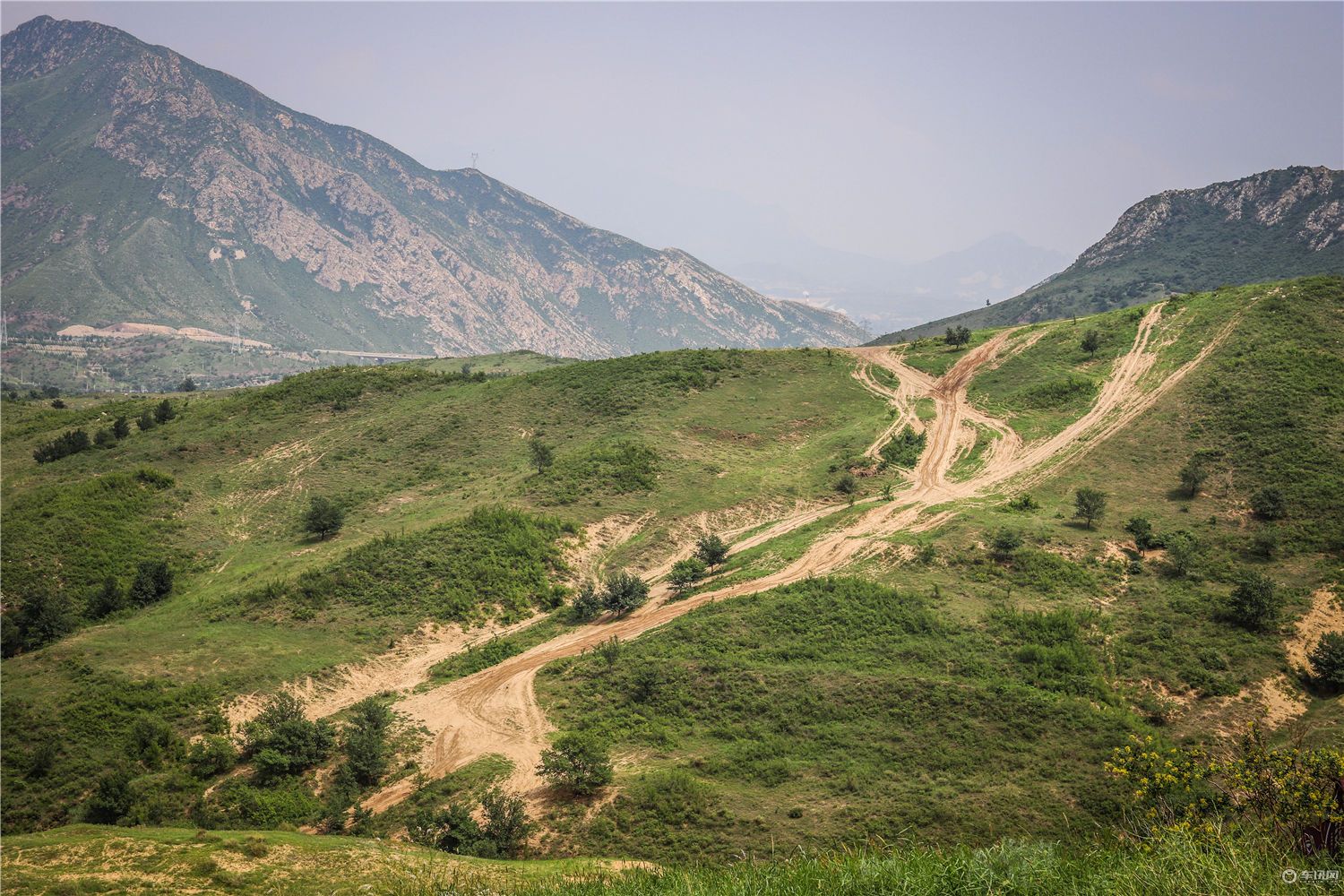 穿越黄羊山沙地 新款帕杰罗带来的小惊喜