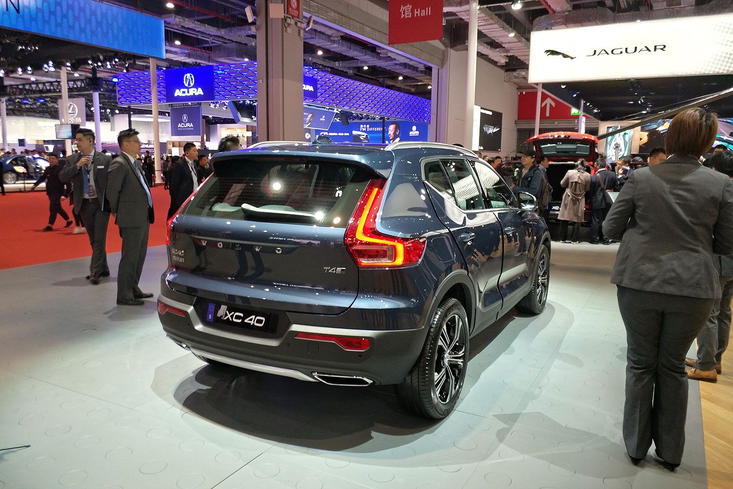 2019上海车展:国产沃尔沃XC40登台亮相