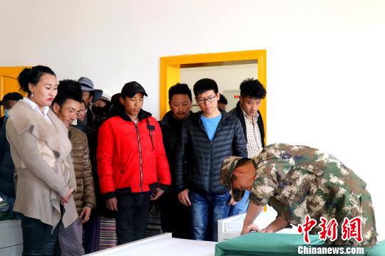 武警西藏那曲支队开展“军营开放日”活动