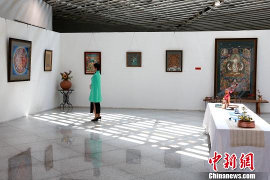尼泊尔唐卡艺术展在文展会期间同期举行。 梁犇 摄