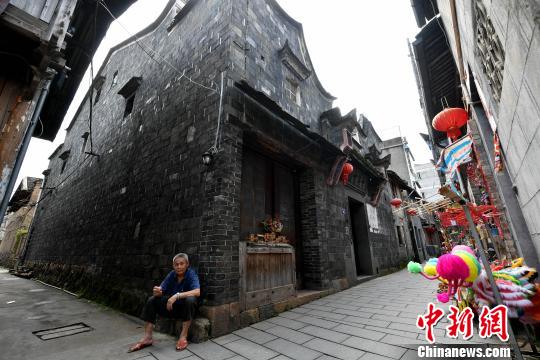 霍童古民居具有典型的群居特点,各个宗族以先后顺序建立自己的聚居地,通常以一家一户或一户多家为特征。 吕明 摄