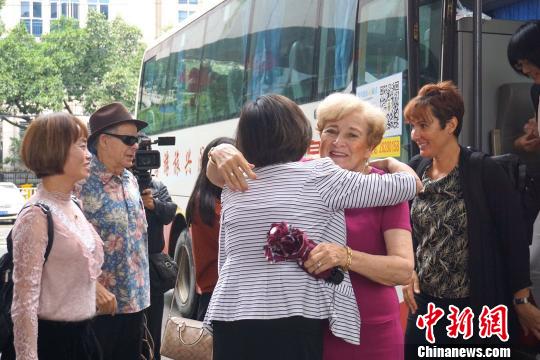 所侨乡学校的中美友好交流故事|中美|福清市|郑