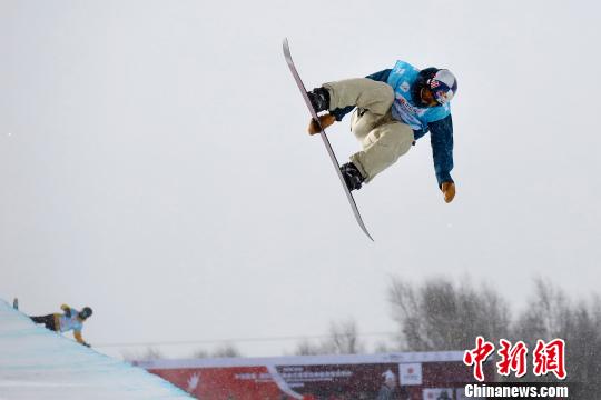 自由式滑雪u型场地运动员张可欣 -Ggz-hqnkypr8024591.jpg