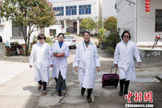 金华人口多少人_金华东阳人杜淑芳(3)