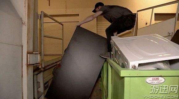 这位程序猿每晚出去捡垃圾 年收入竟可达到60万美元