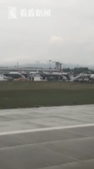 深航飞机降落呼和浩特时偏出跑道 机场暂时关闭