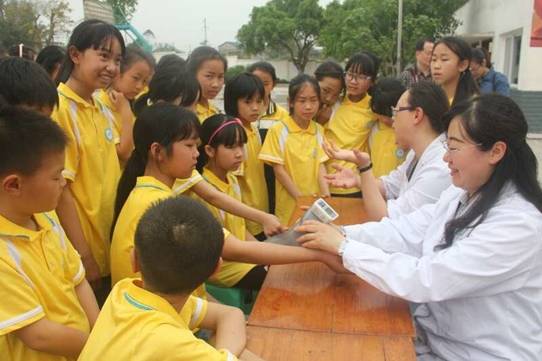 合川区开展幸福家园书香伴我行中医药文化进