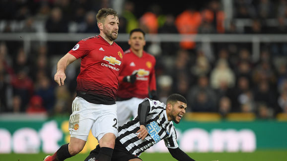 太阳报:卢克·肖听说穆帅被炒,收回卖房决定