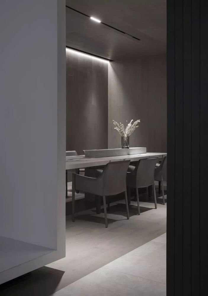 高级灰+粗犷石材,打造独具意境的艺术格调