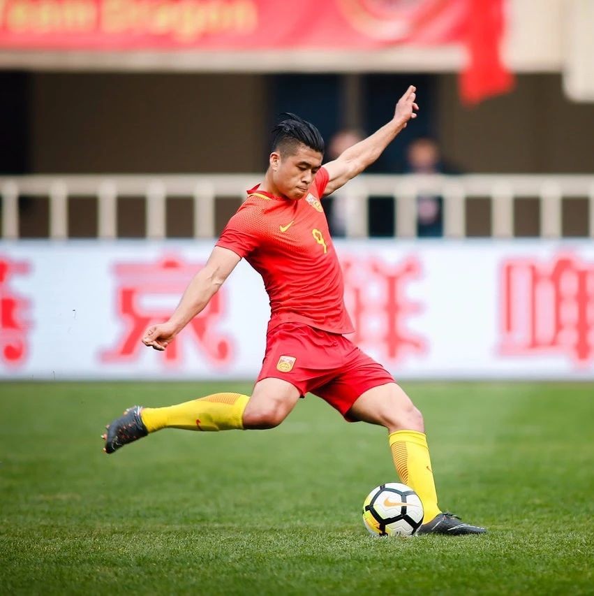 专访| 张玉宁:u23教练组建议我回国,今夏做最适合决定!