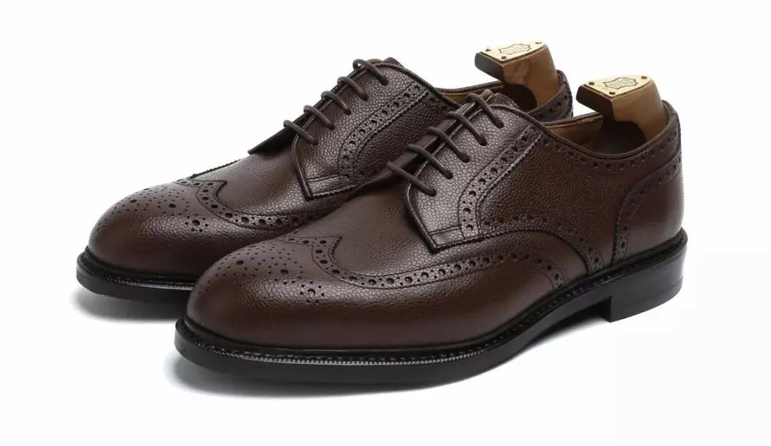 来自英国百年鞋铺,每个男人都应该拥有的一双