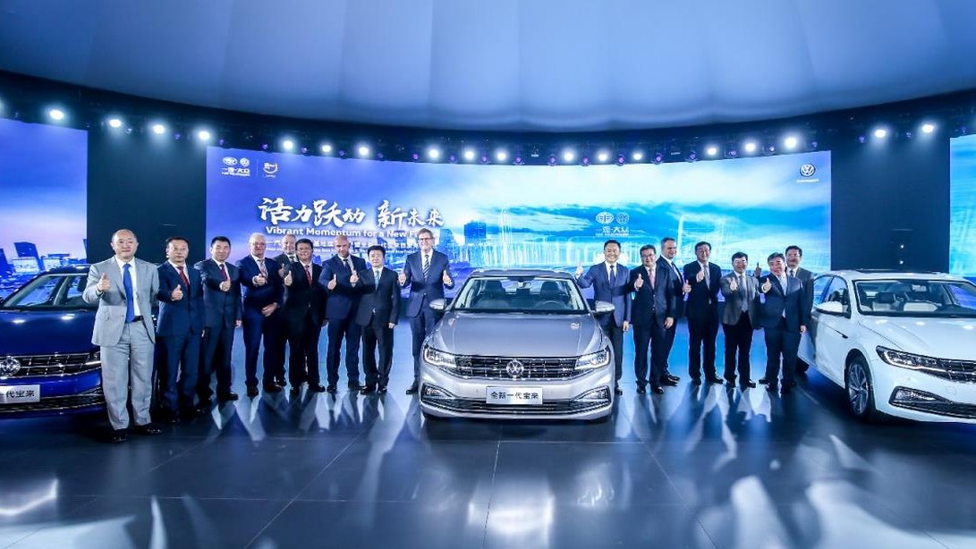 今天我近距离接触了新宝来 不知道朗逸看完后会怎么想